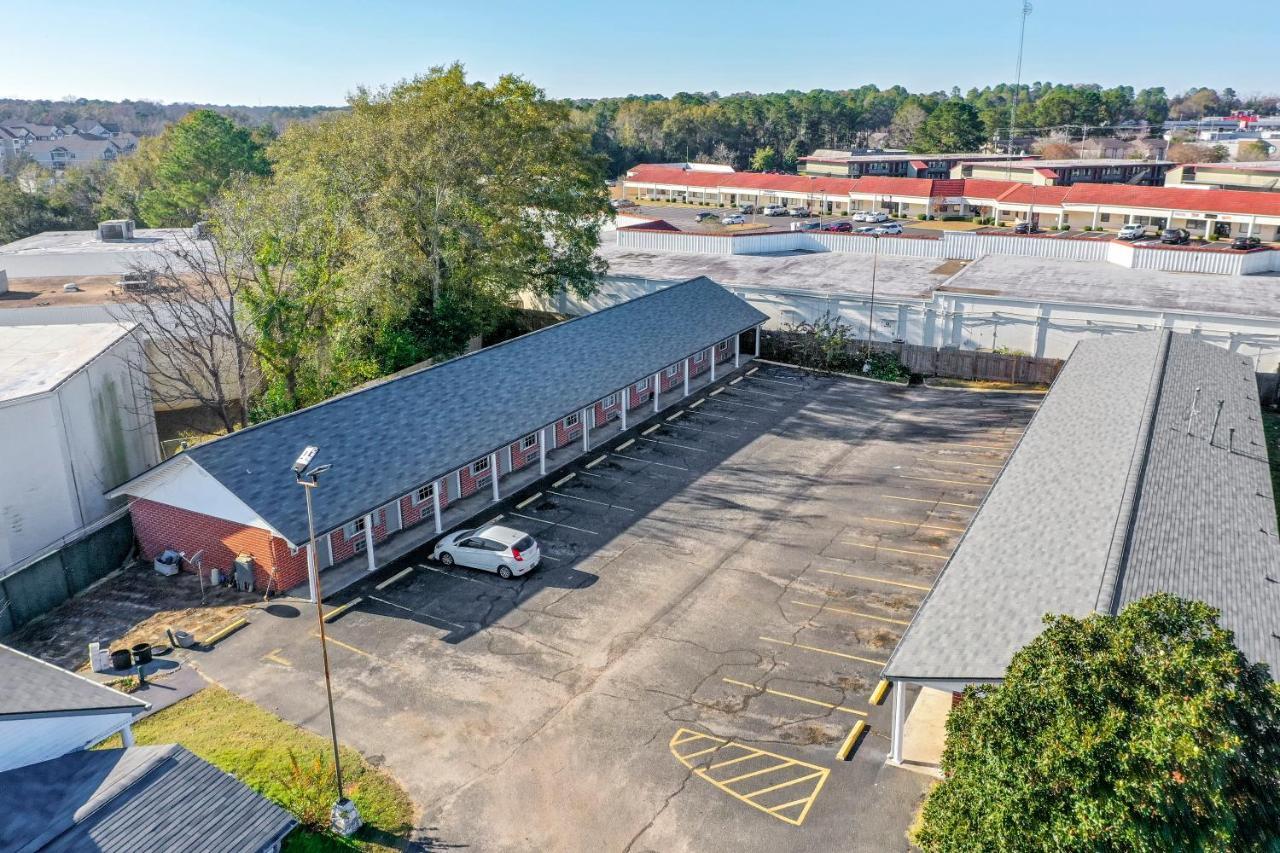 Adams Inn Dothan Exterior photo