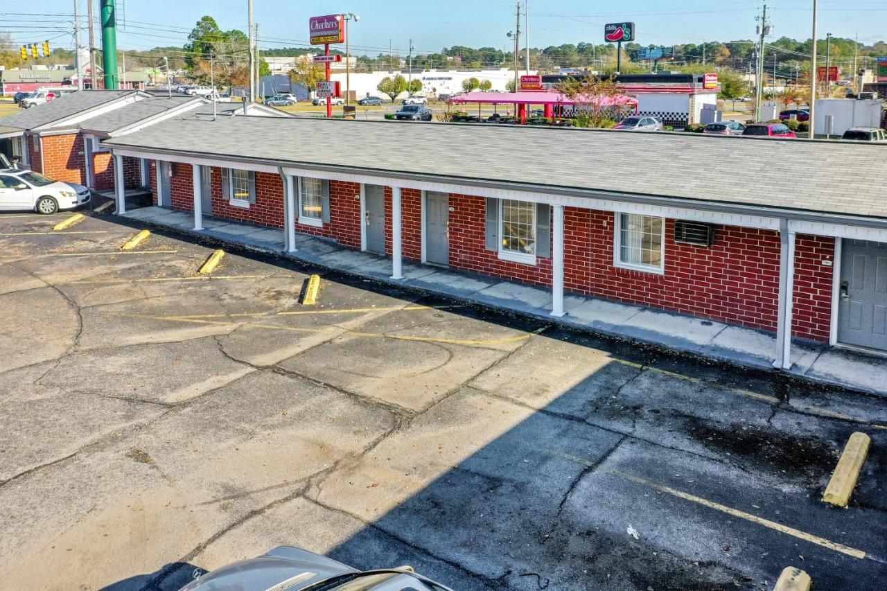 Adams Inn Dothan Exterior photo