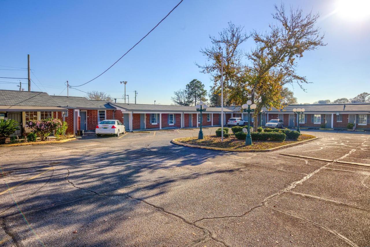 Adams Inn Dothan Exterior photo