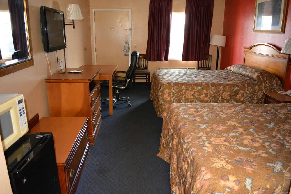 Adams Inn Dothan Exterior photo