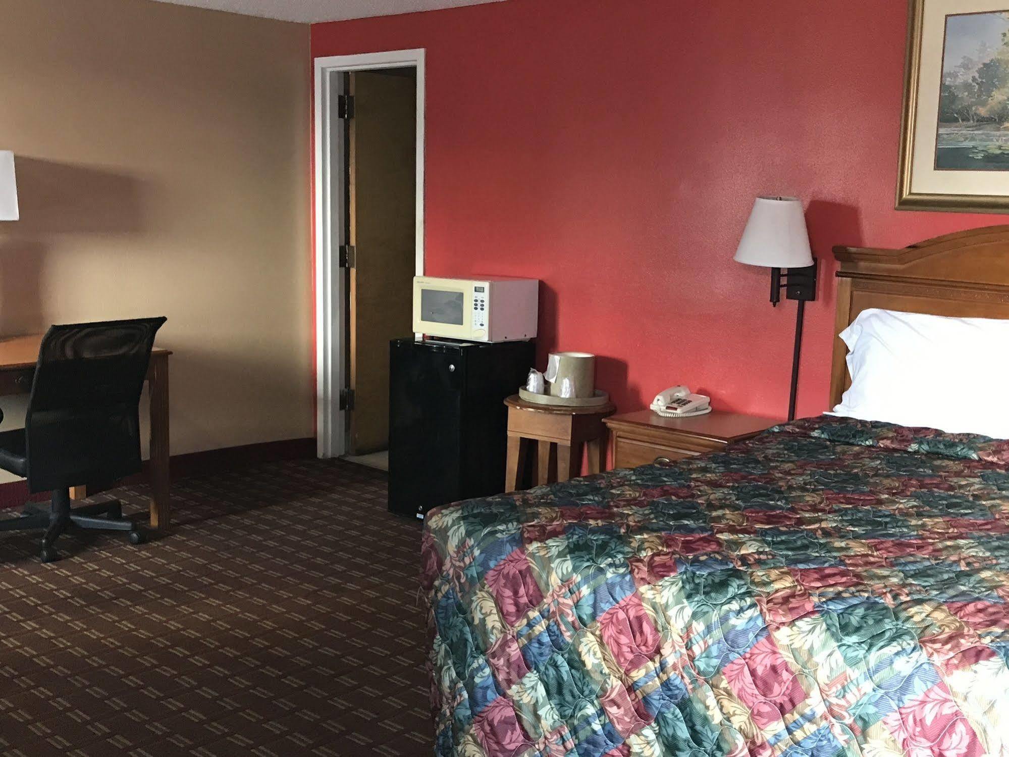 Adams Inn Dothan Exterior photo